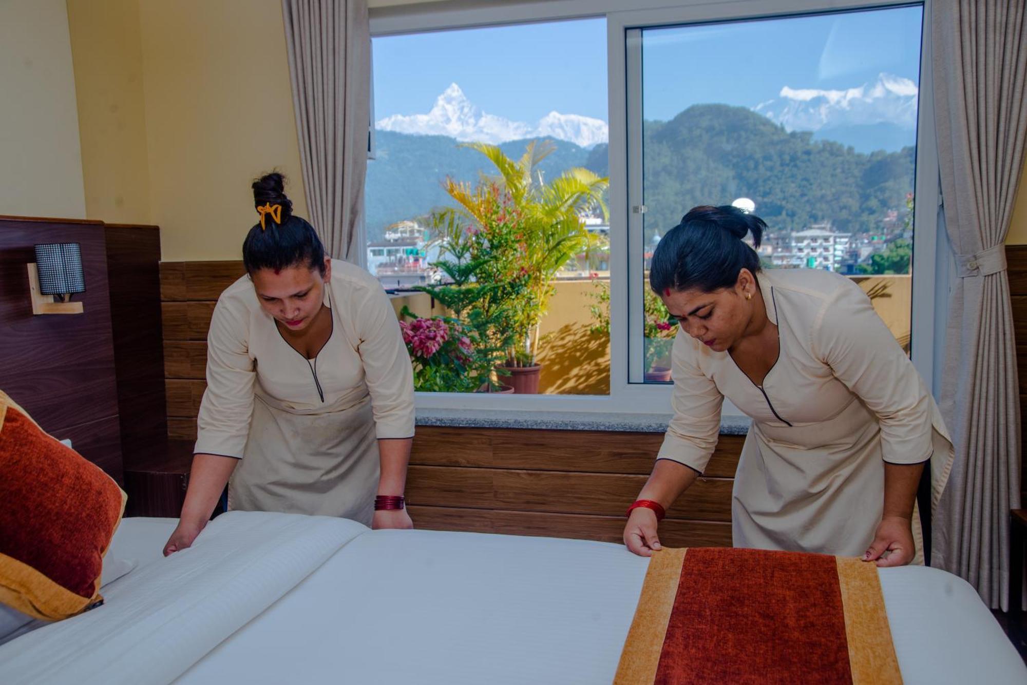 Hotel Hidden Kingdom Pokhara Exteriör bild