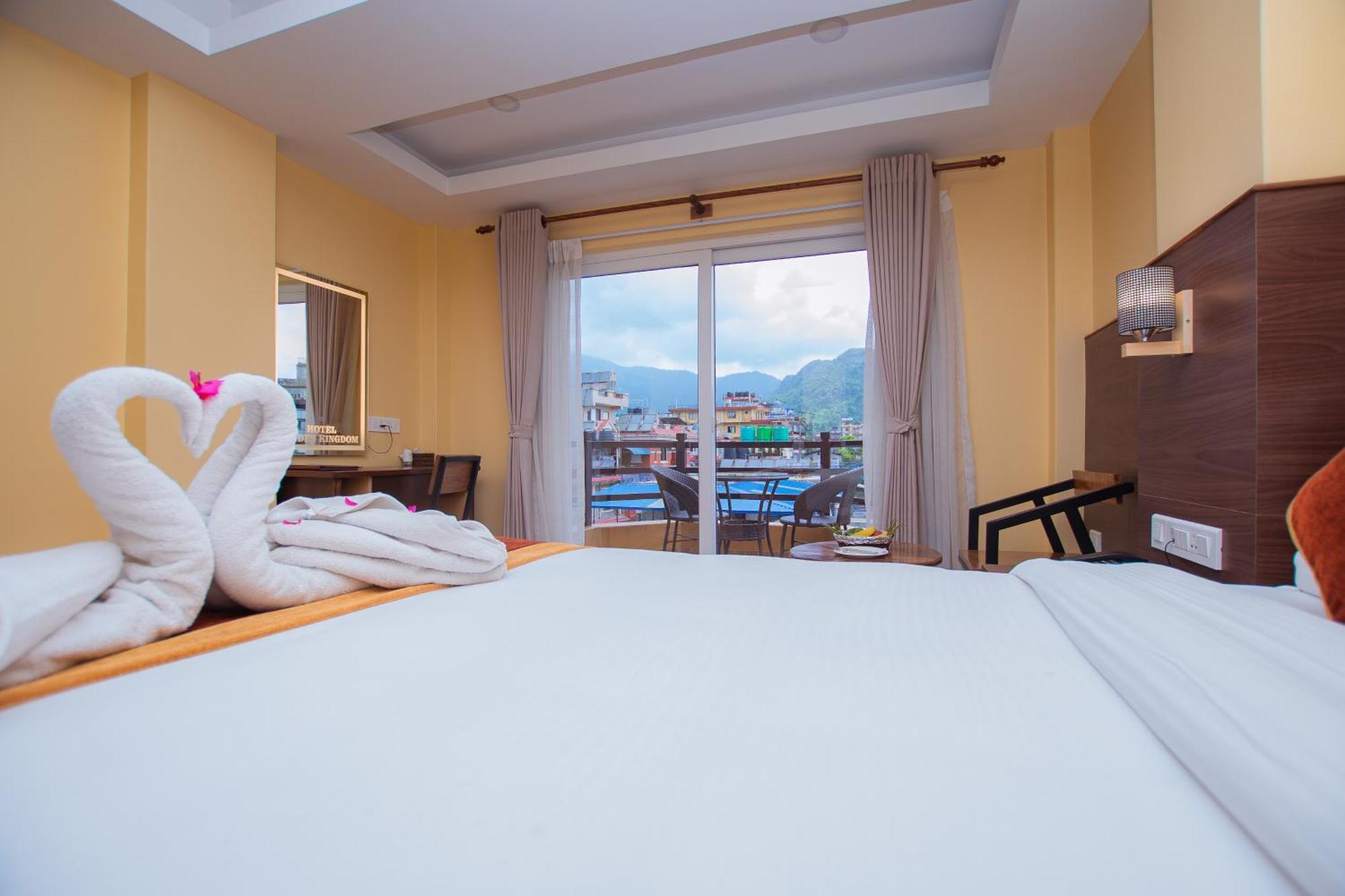 Hotel Hidden Kingdom Pokhara Exteriör bild