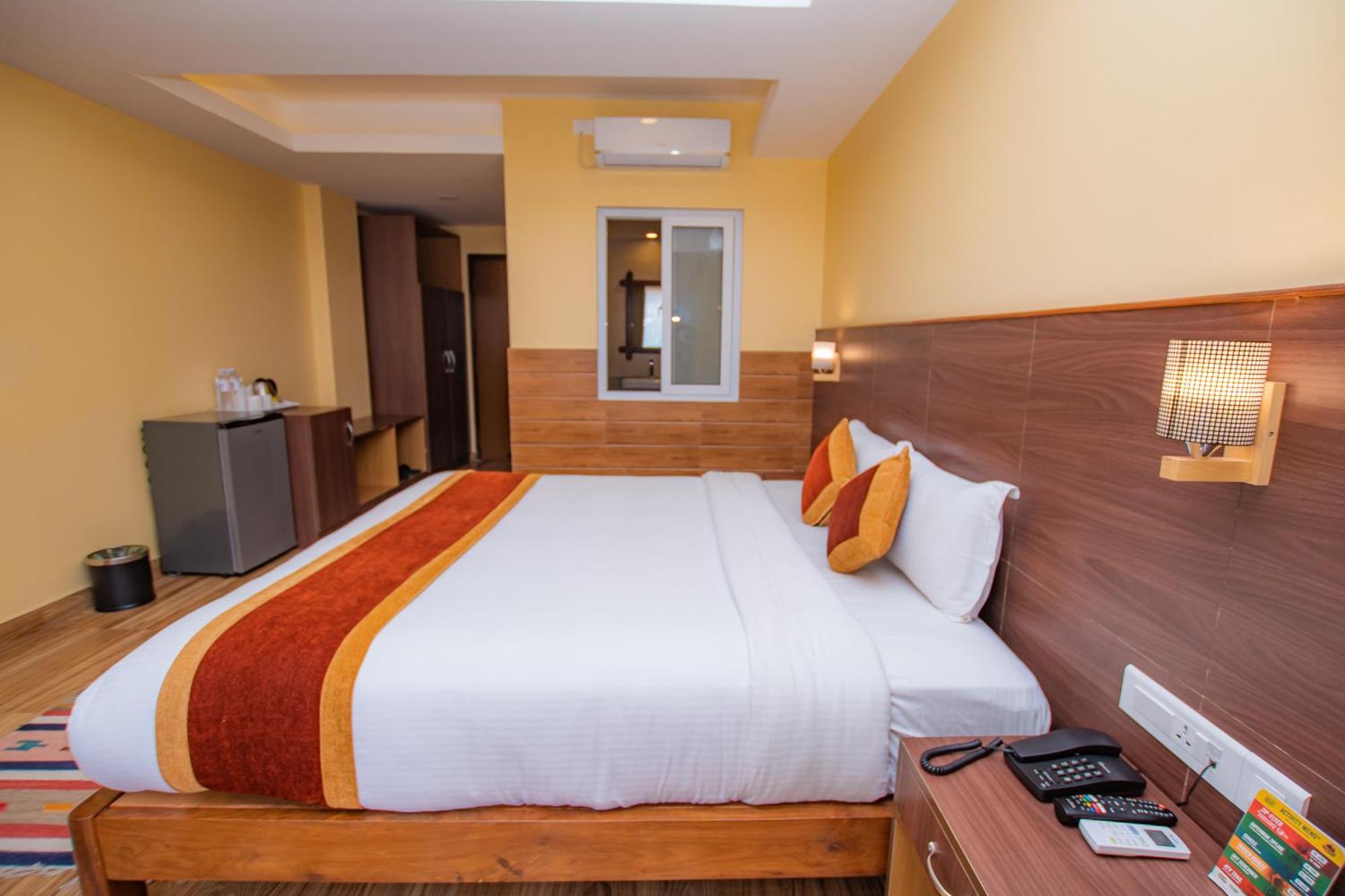 Hotel Hidden Kingdom Pokhara Exteriör bild