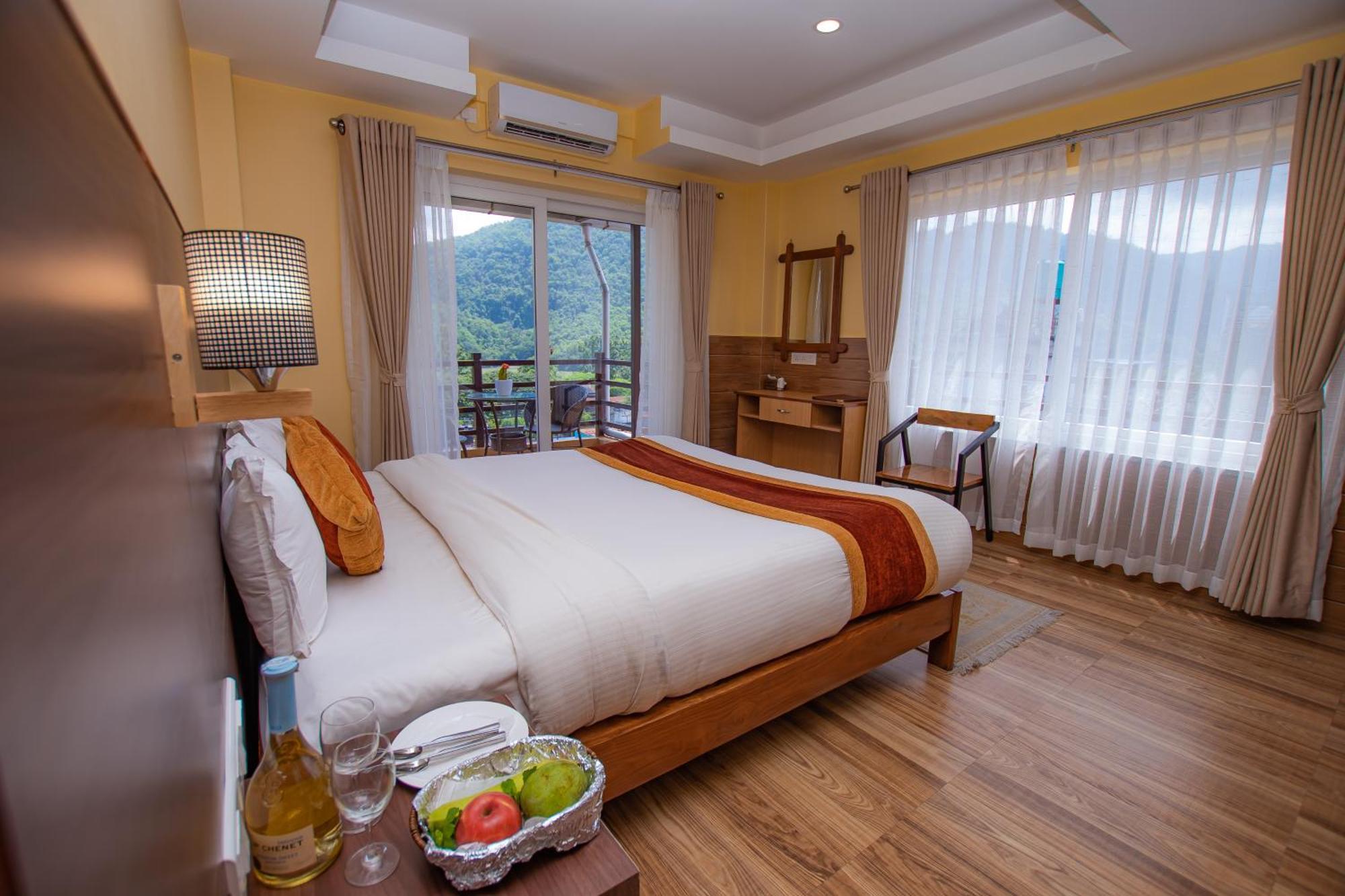 Hotel Hidden Kingdom Pokhara Exteriör bild