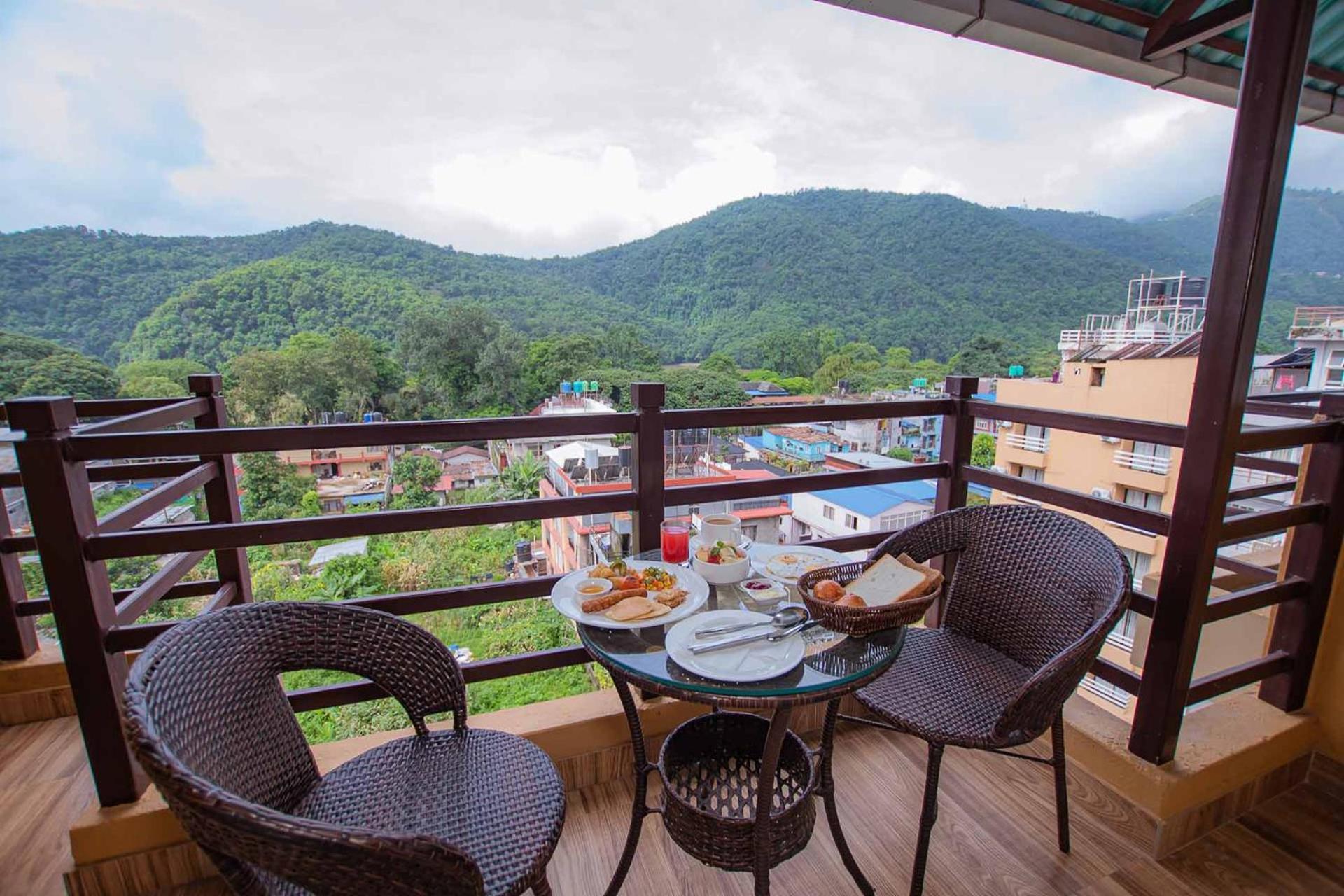 Hotel Hidden Kingdom Pokhara Exteriör bild