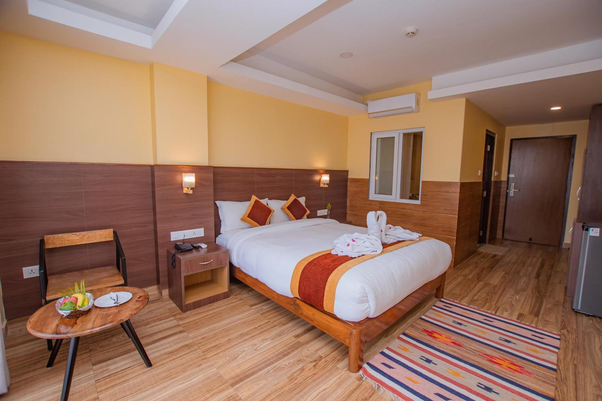 Hotel Hidden Kingdom Pokhara Exteriör bild