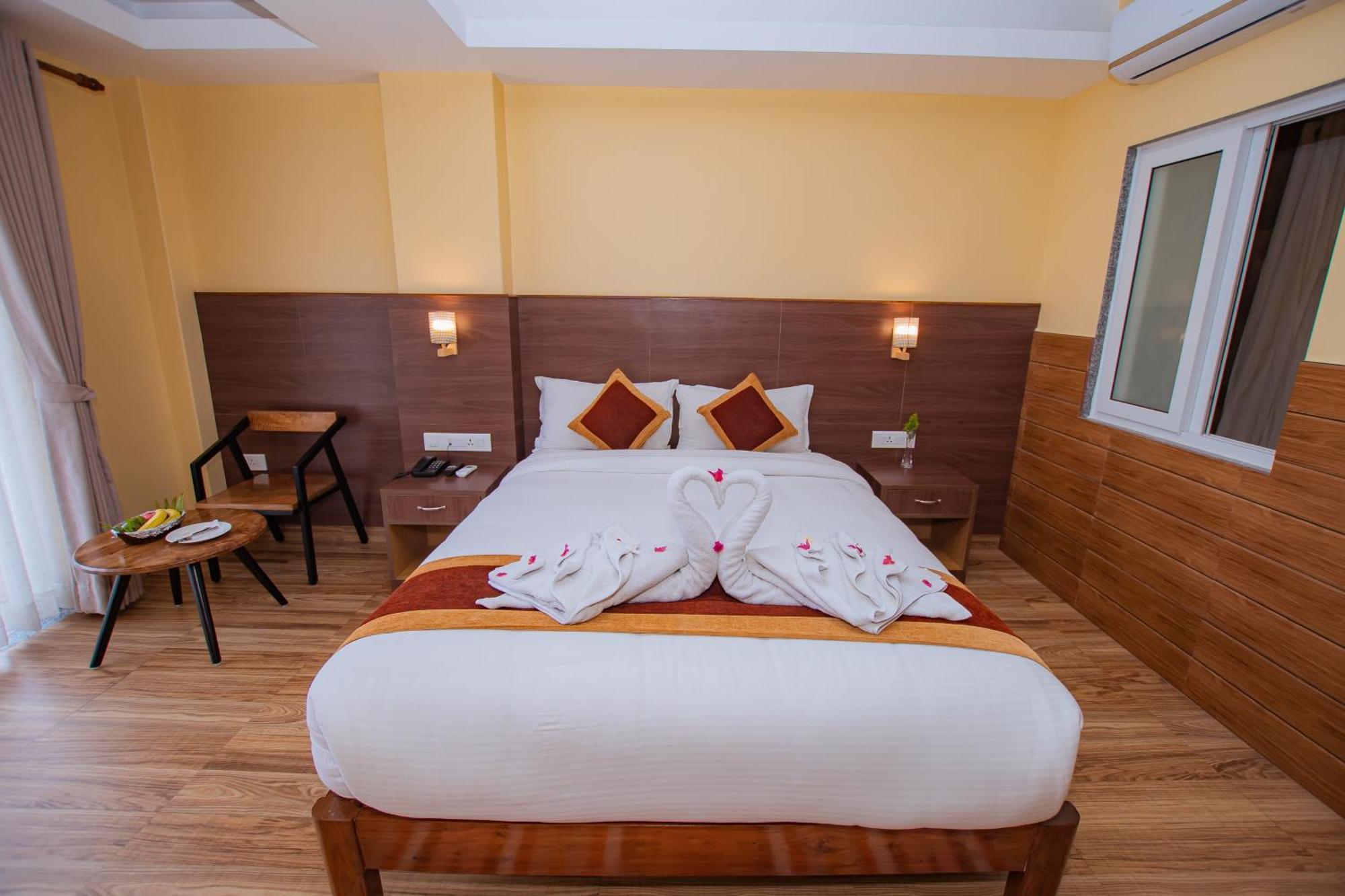 Hotel Hidden Kingdom Pokhara Exteriör bild